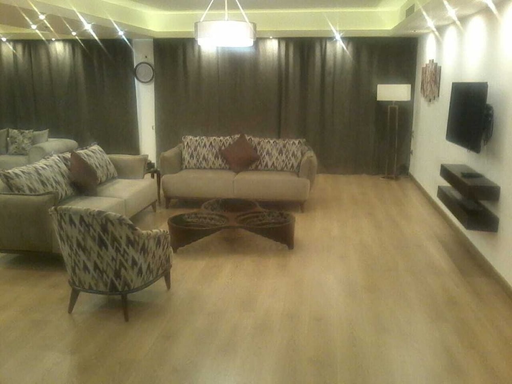 Royal Maadi Hotel 26/48