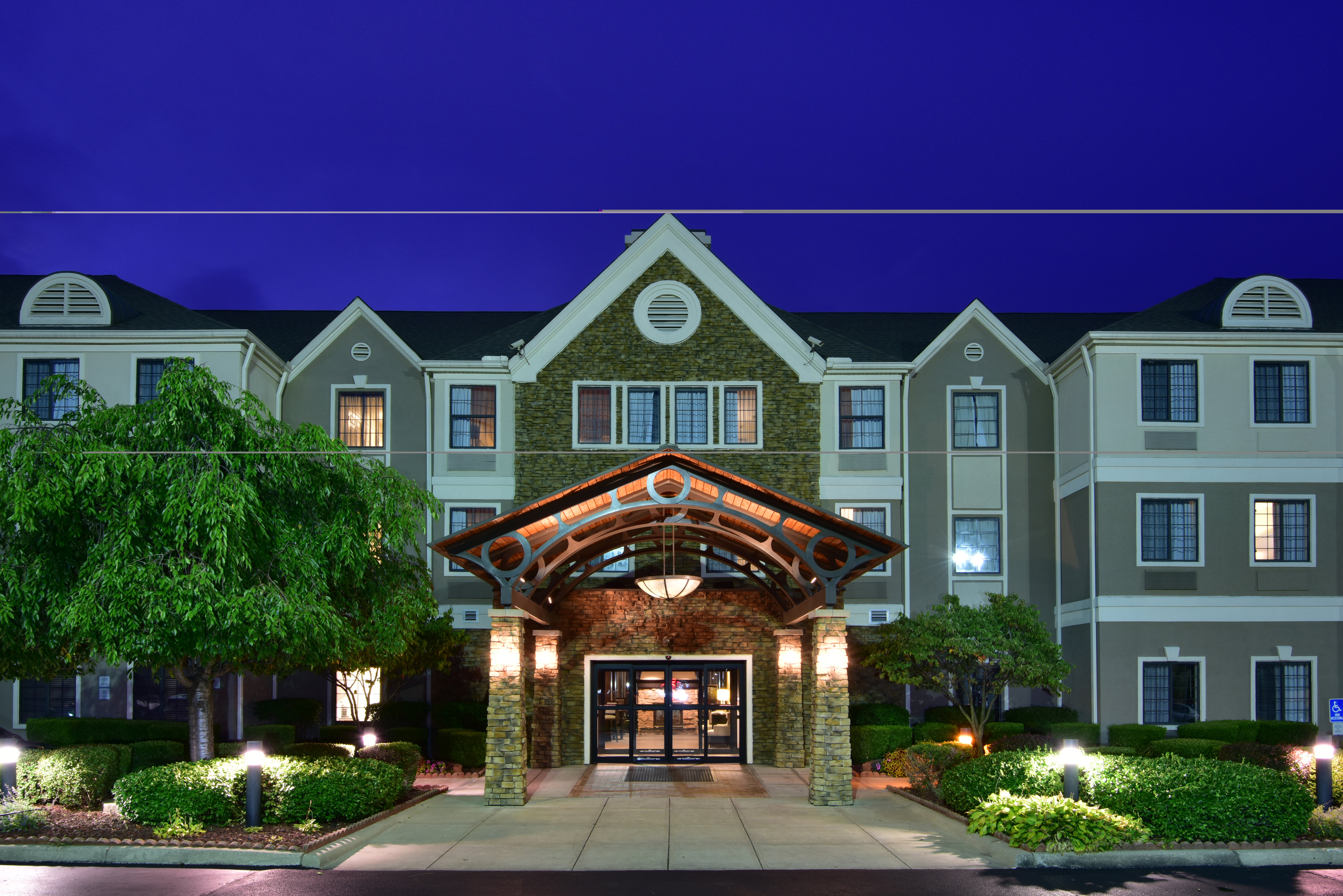 Staybridge Suites Columbus-Airport 2/50