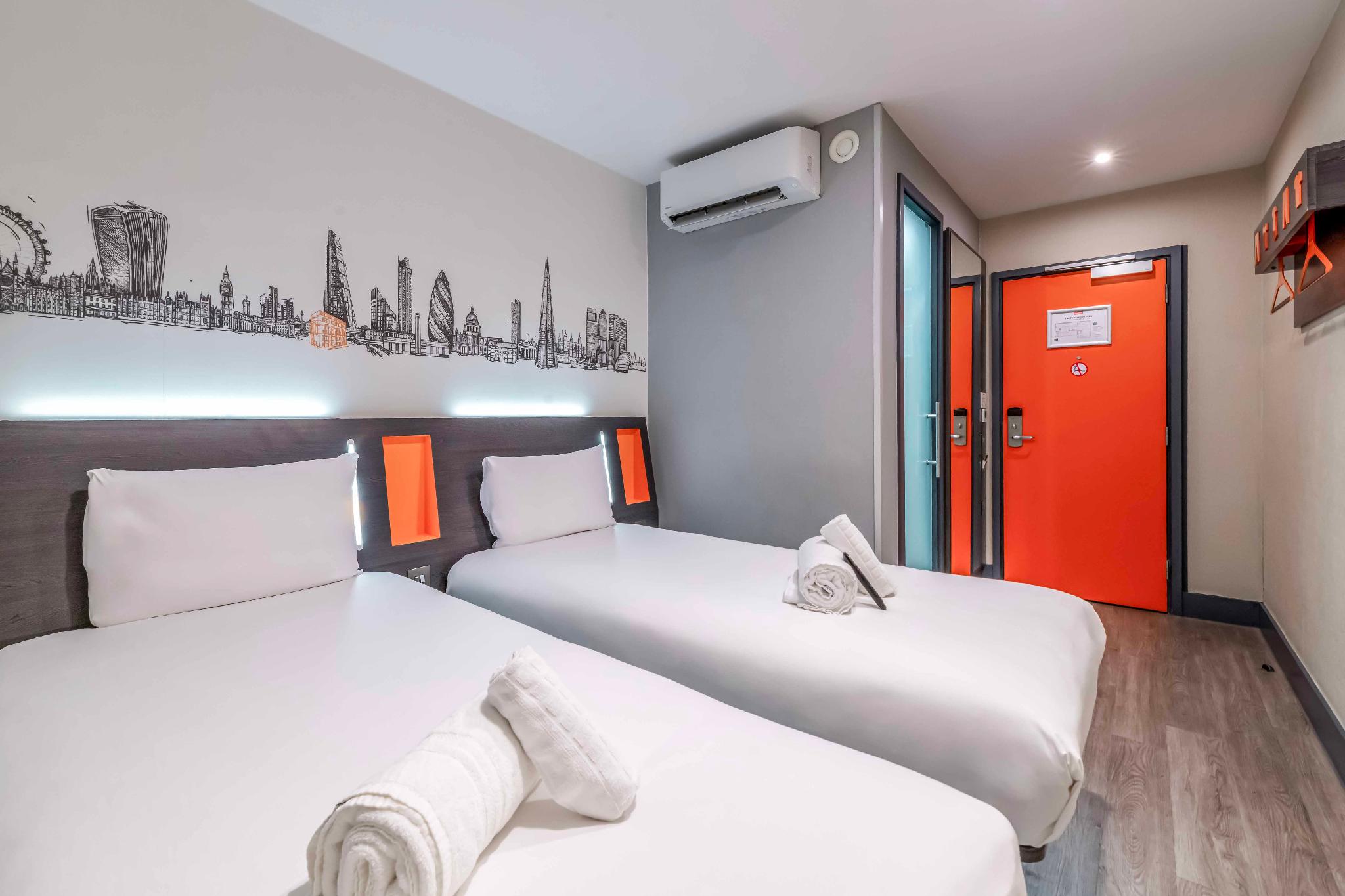 Room, Single Bed, No Window