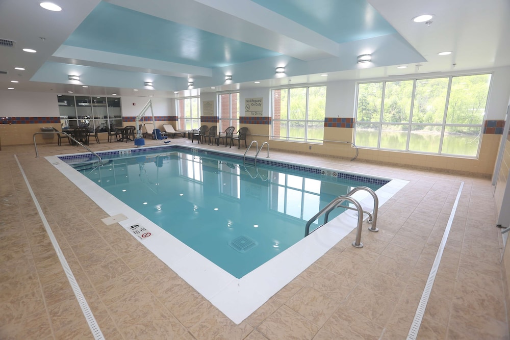 Hampton Inn Owego 1/32