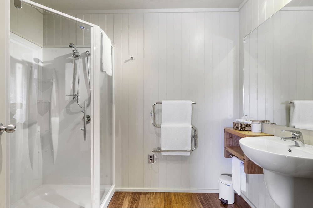 Koura Lodge 22/63