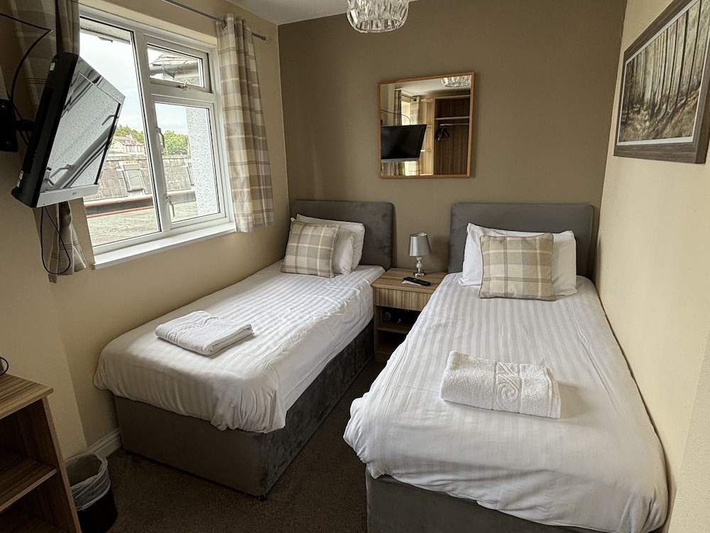 Solway Lodge Hotel 11/38