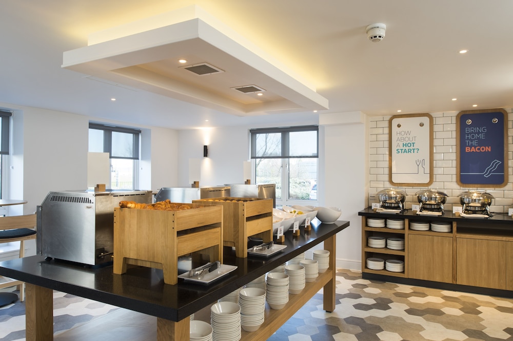 Holiday Inn Express Edinburgh - Leith Waterfront, an IHG Hotel 44/52