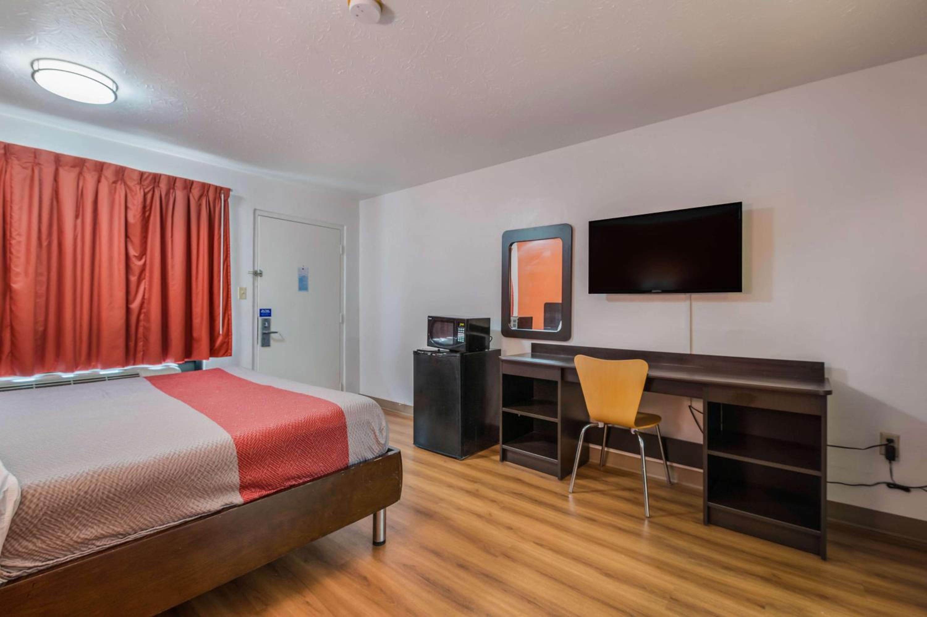 غرفة ديلوكس رباعية، Motel6 Attalla AL 4/10