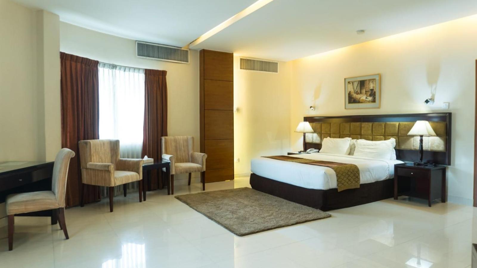 The Avenue Hotel and Suites 13/31