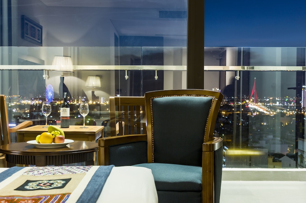 Balcona Hotel Da Nang 36/72