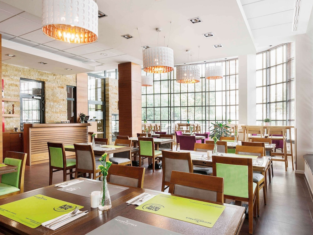 restaurant-cafeteria