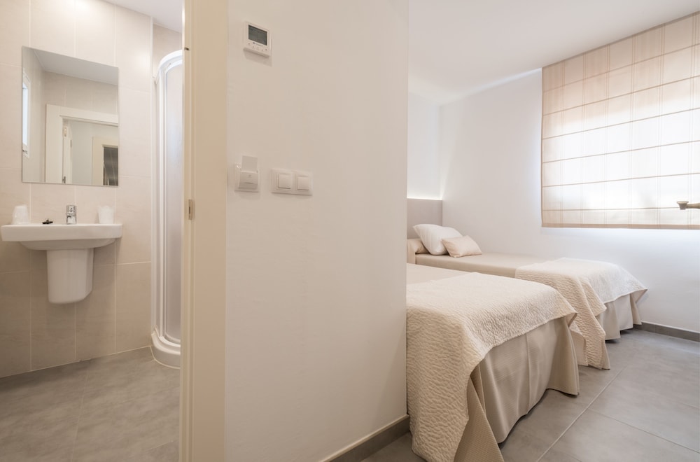 Hostal Romerito 35/37