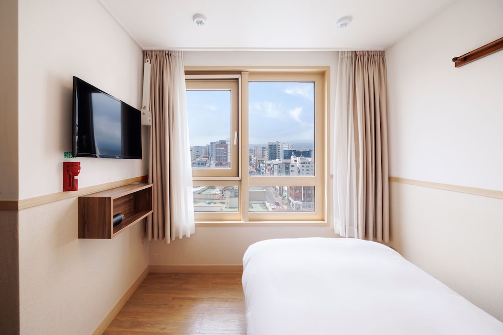 Hotel Kenny Seogwipo 35/66