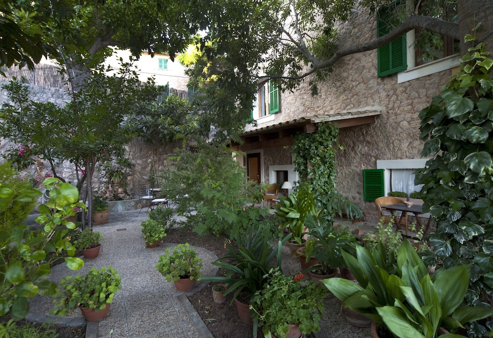 Rusticae Es Petit Hotel de Valldemossa 41/49
