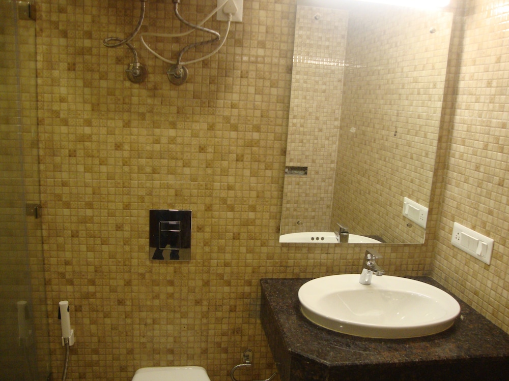 HOTEL HAMERS INTERNATIONAL 41/49