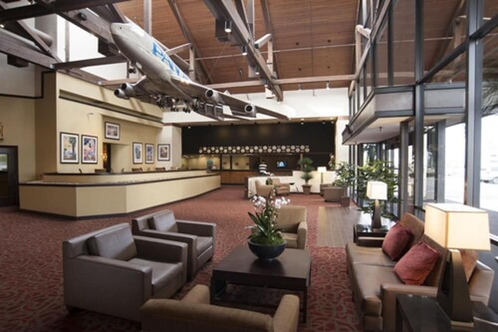 Airtel Plaza Hotel and Conference Center 7/62