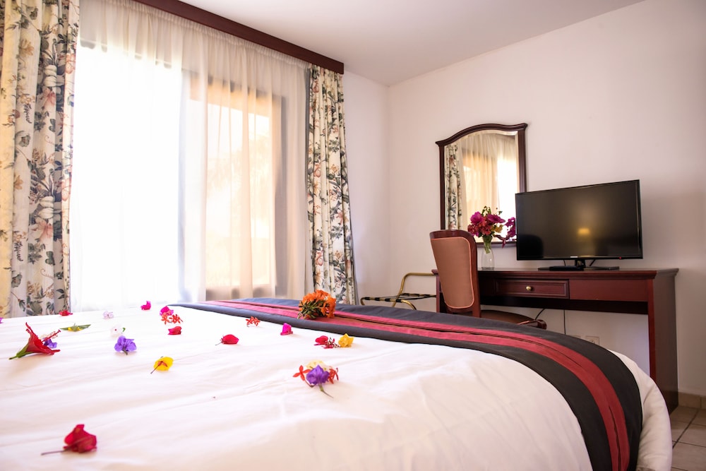 Ocean Bay Hotel and Resort 20/56
