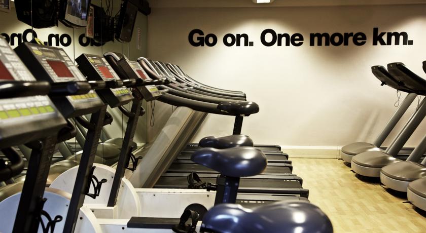 Copthorne Hotel London Gatwick 16/29