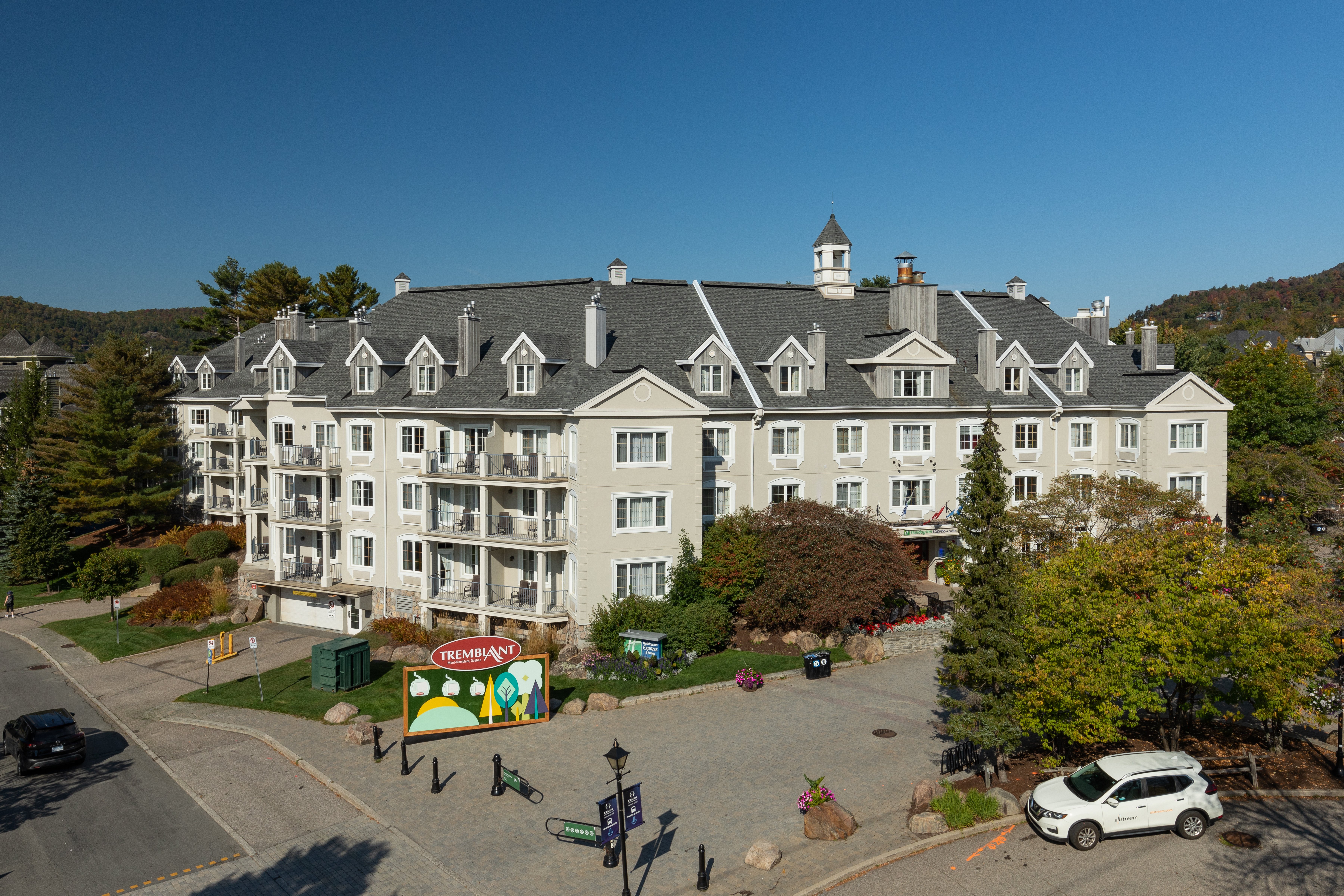 Holiday Inn Express And Suites Tremblant 41/50