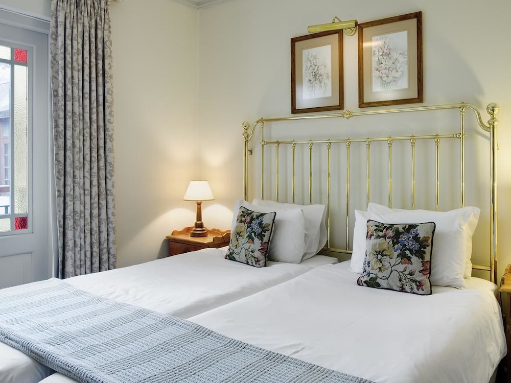 The Stellenbosch Hotel 24/73