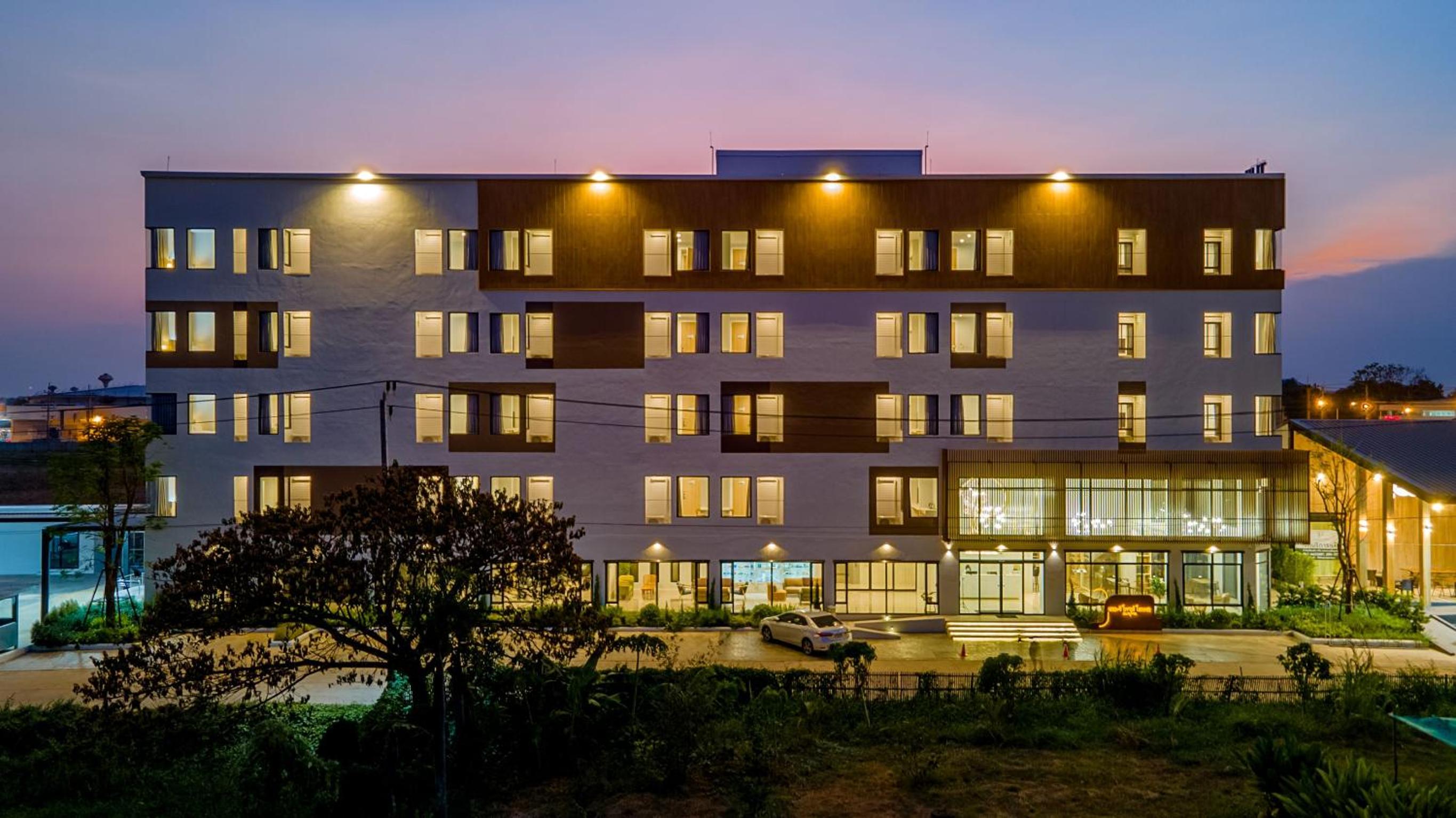 The Pride Hotel Phitsanulok 1/50