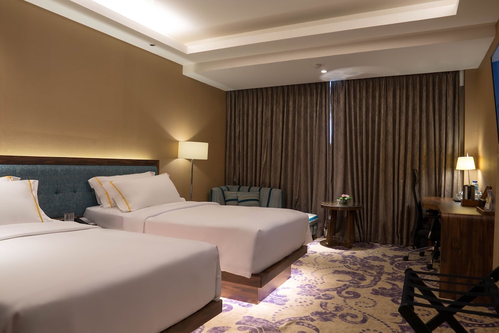 Suite, Double and Twin Beds