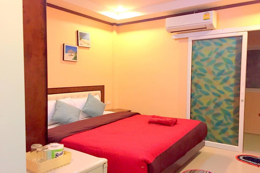 Sea Breeze Resort 17/35