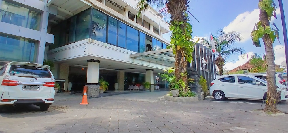 Nirmala Hotel And Convention Centre 59/66