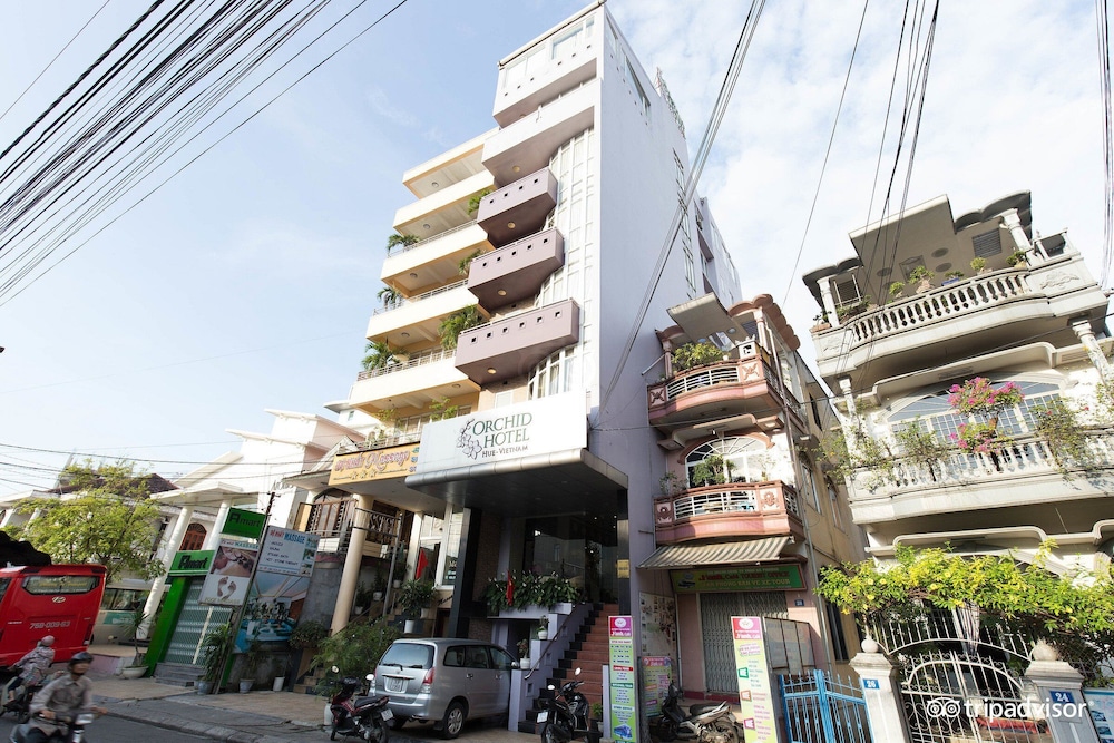 Orchid Hotel 64/71