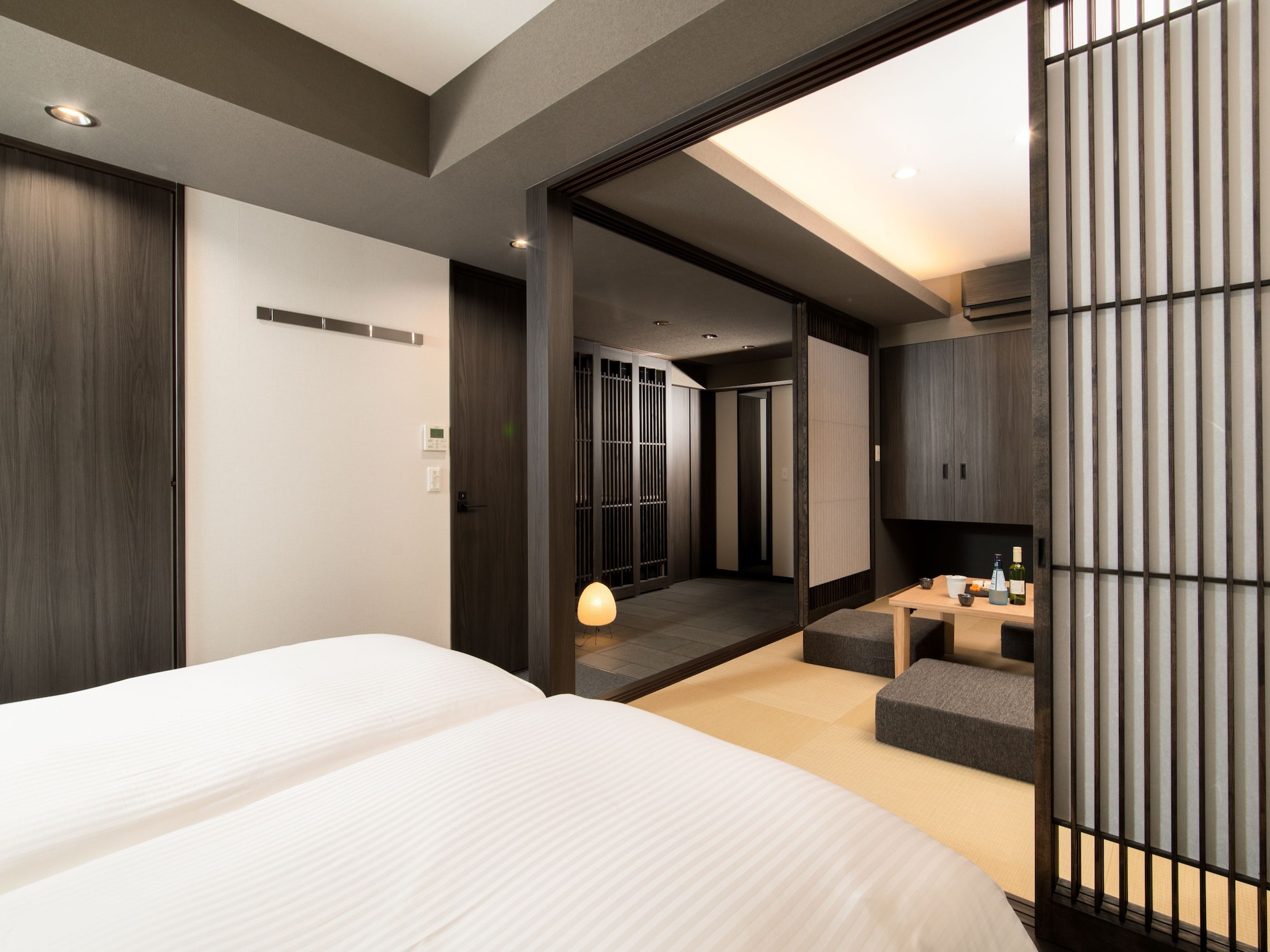 JAPANESE, CONNECTING, APARTMENT