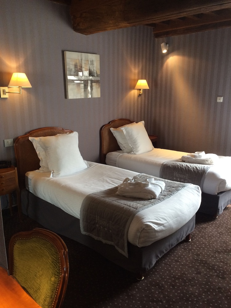Henry Ii Hotel 25/59