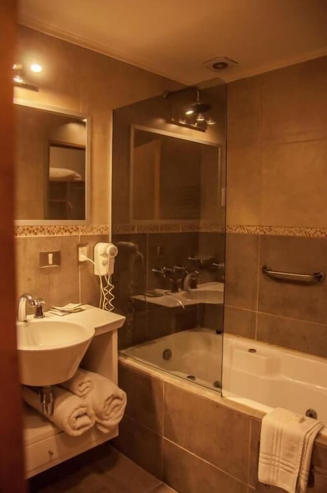 Los Robles Apart & Spa 35/38