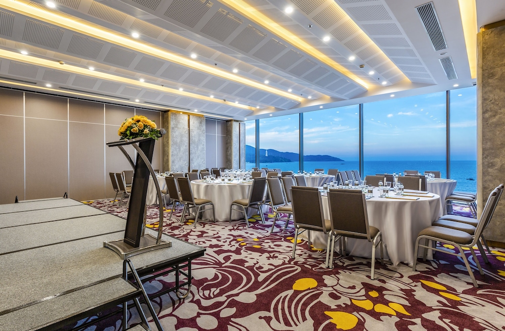 Le Sands Oceanfront Da Nang Hotel 41/50