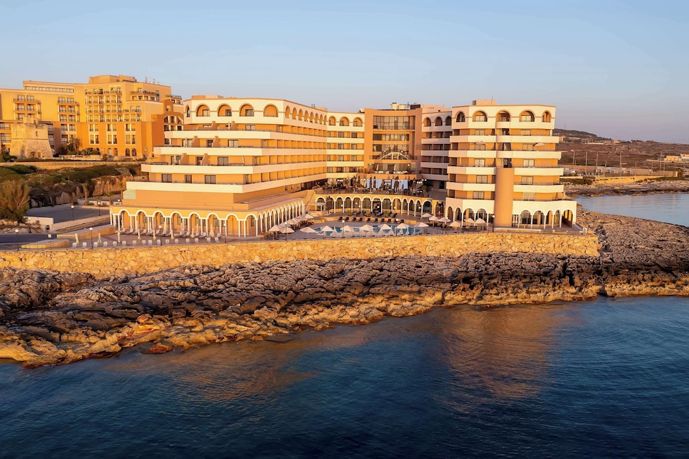 Radisson Blu Resort Malta St Julians 46/50