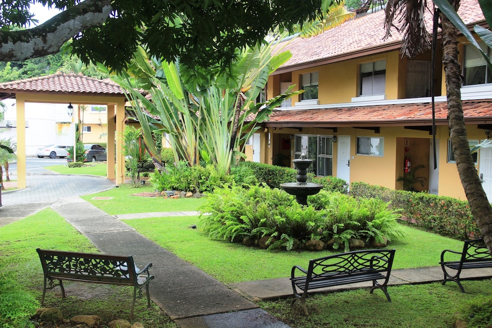 Albrook Inn 11/61