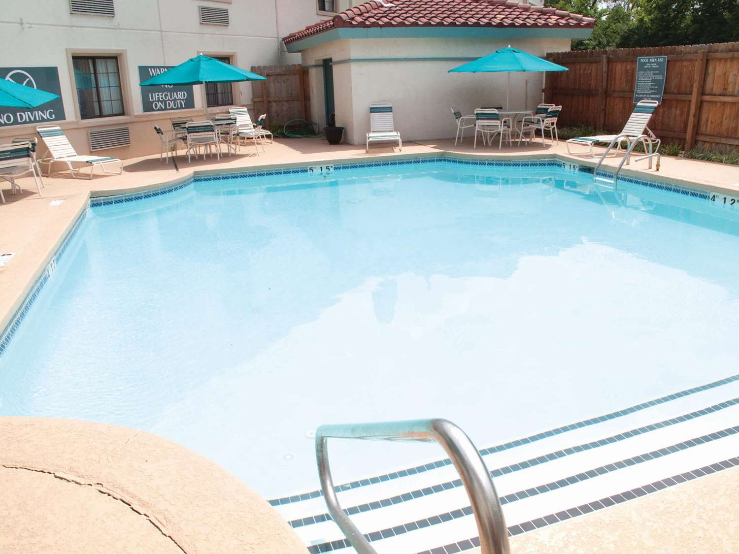 La Quinta Inn Lexington 48/52