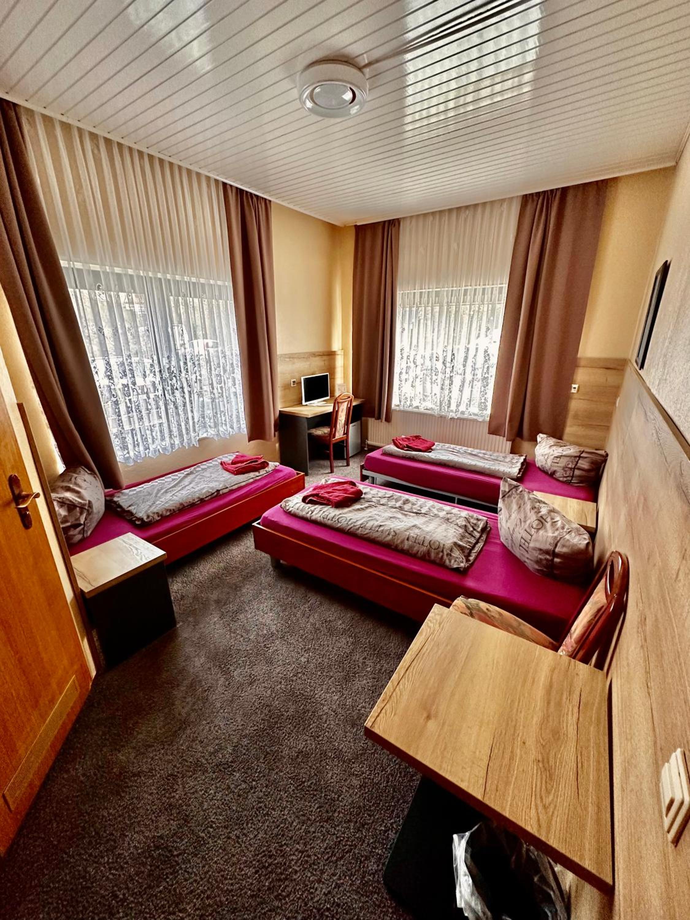 Hotel Pension Pamina 22/50
