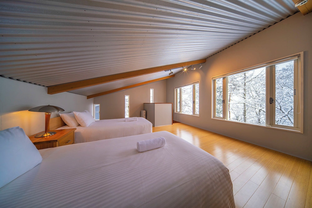 Powdersuites 12/45