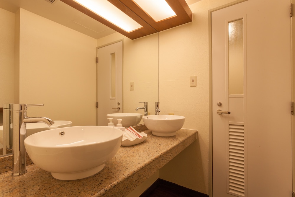 Okinawa Kariyushi Beach Resort Ocean Spa 27/49