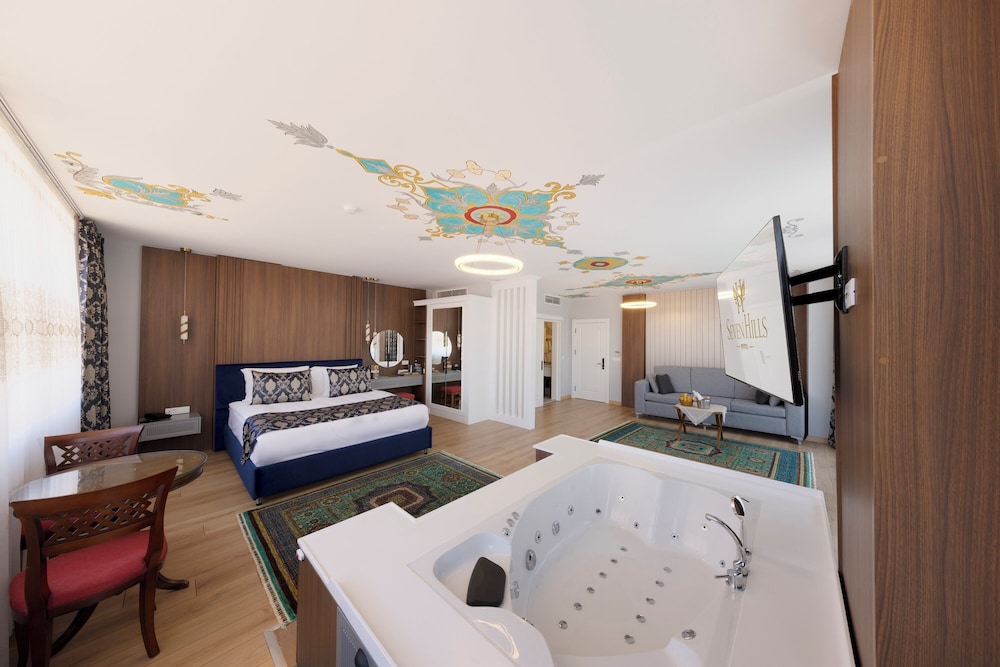 Seven Hills Hotel 36/65