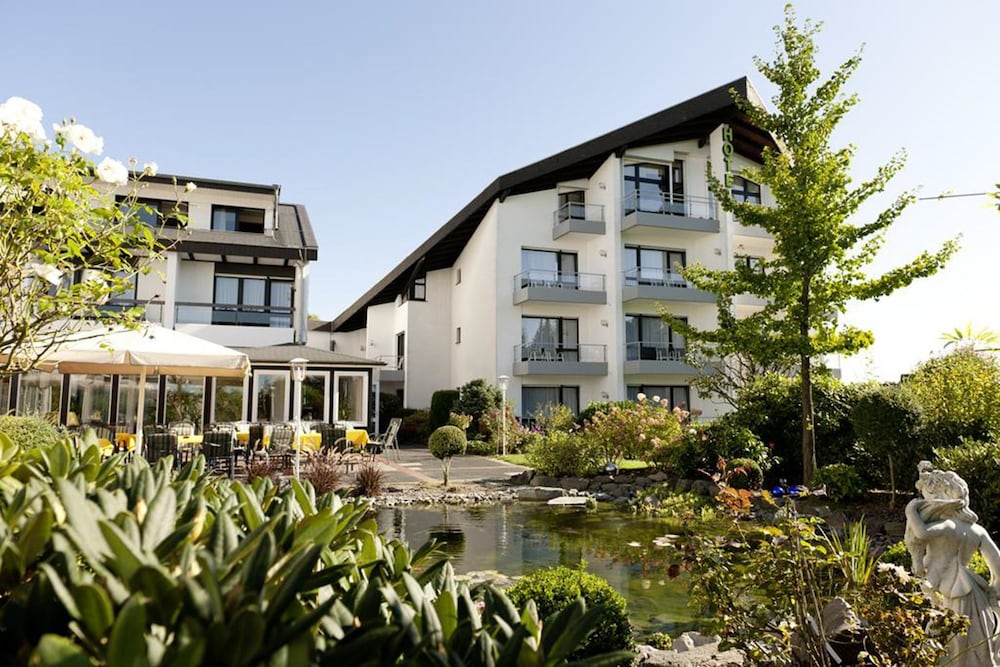 Hotel Derichsweiler Hof 3/43