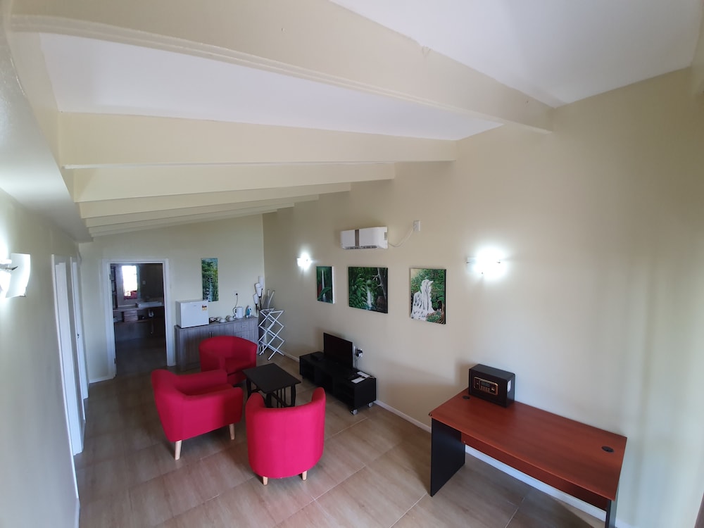 Le Uaina Beach Resort 29/50