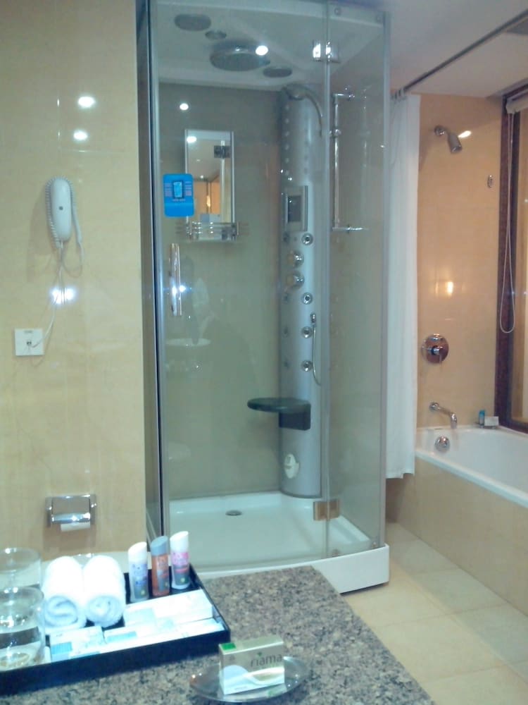 Trinity Hotel Bengaluru 27/78