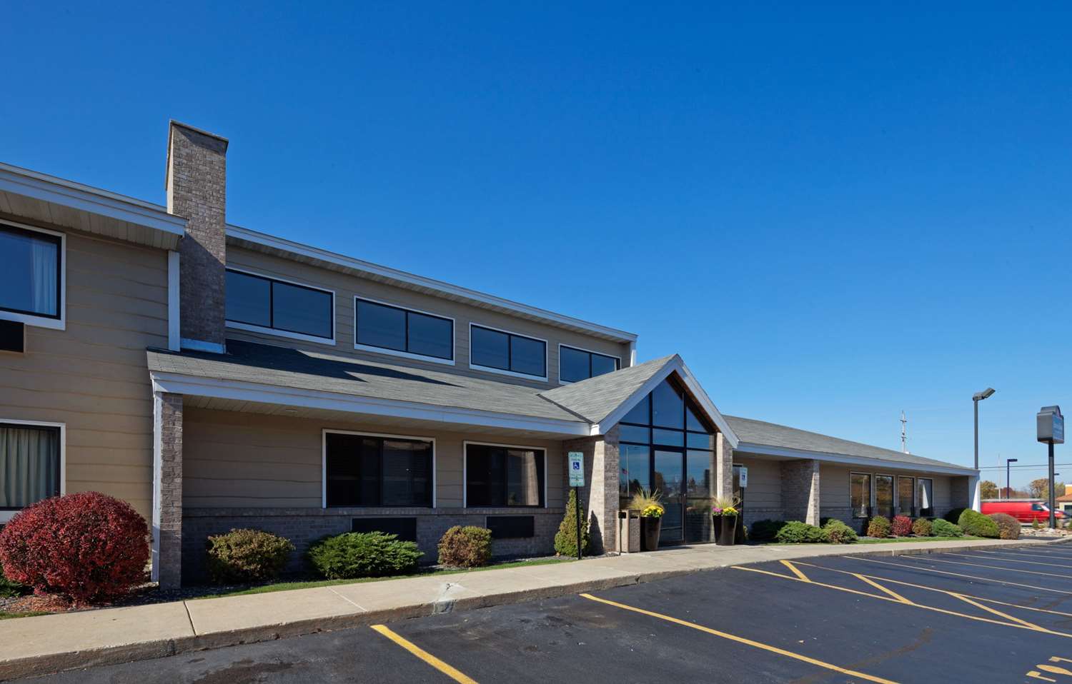 Americinn By Wyndham Hartford Wi 2/9