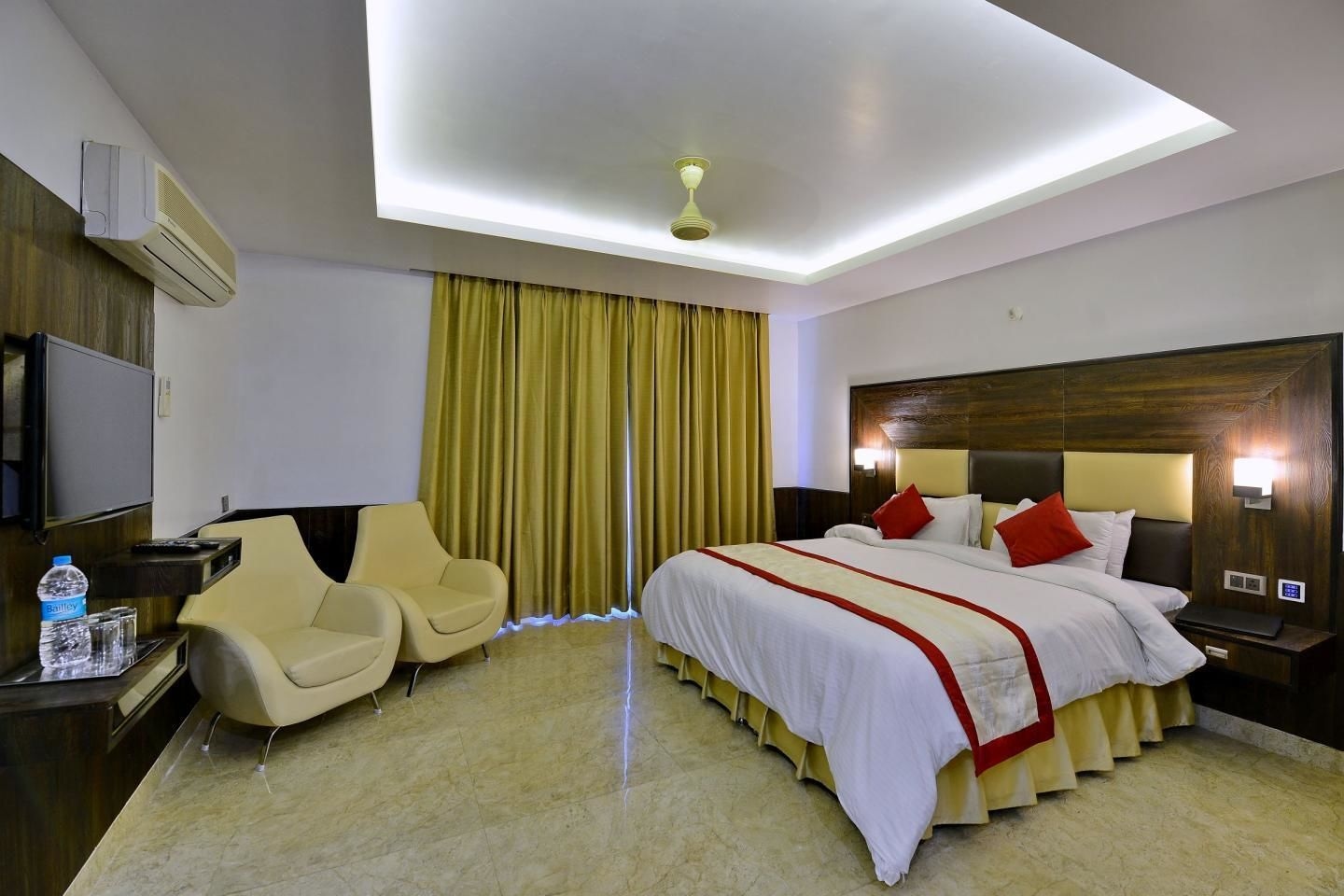 Premium, Double Bed, Valley View