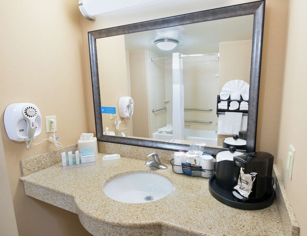 Hampton Inn And Suites Scottsboro 23/44