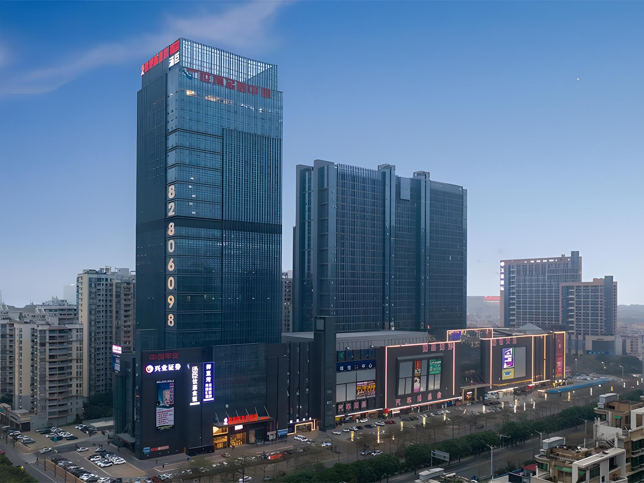 Venus Royal Hotel (Foshan Kuiqi Metro Station) 7/49