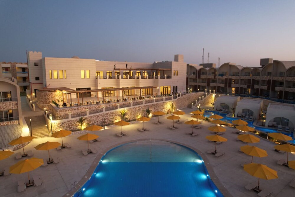 Utopia Blue Resort 44/50
