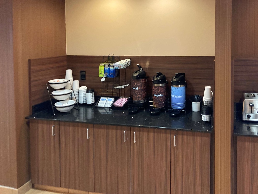 Comfort Inn and Suites Ankeny - Des Moines 27/31