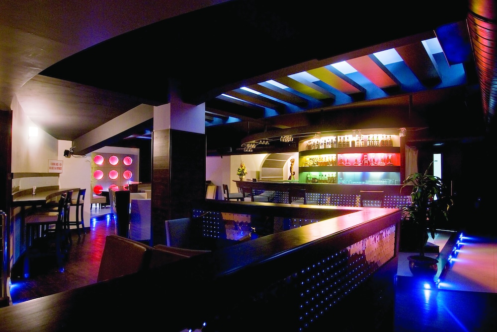 Ramyas Hotels 25/27