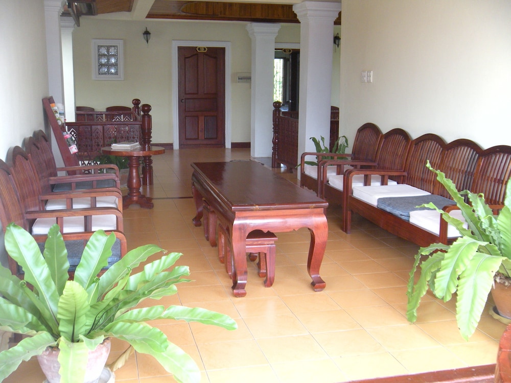 Phonepraseuth Guesthouse 46/69