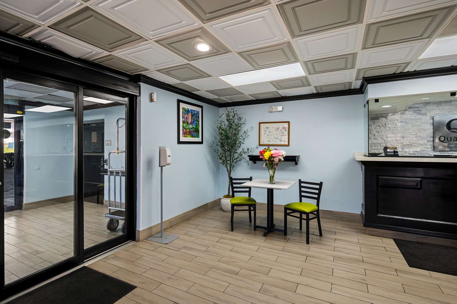 Quality Inn and Suites North Little Rock 18/26