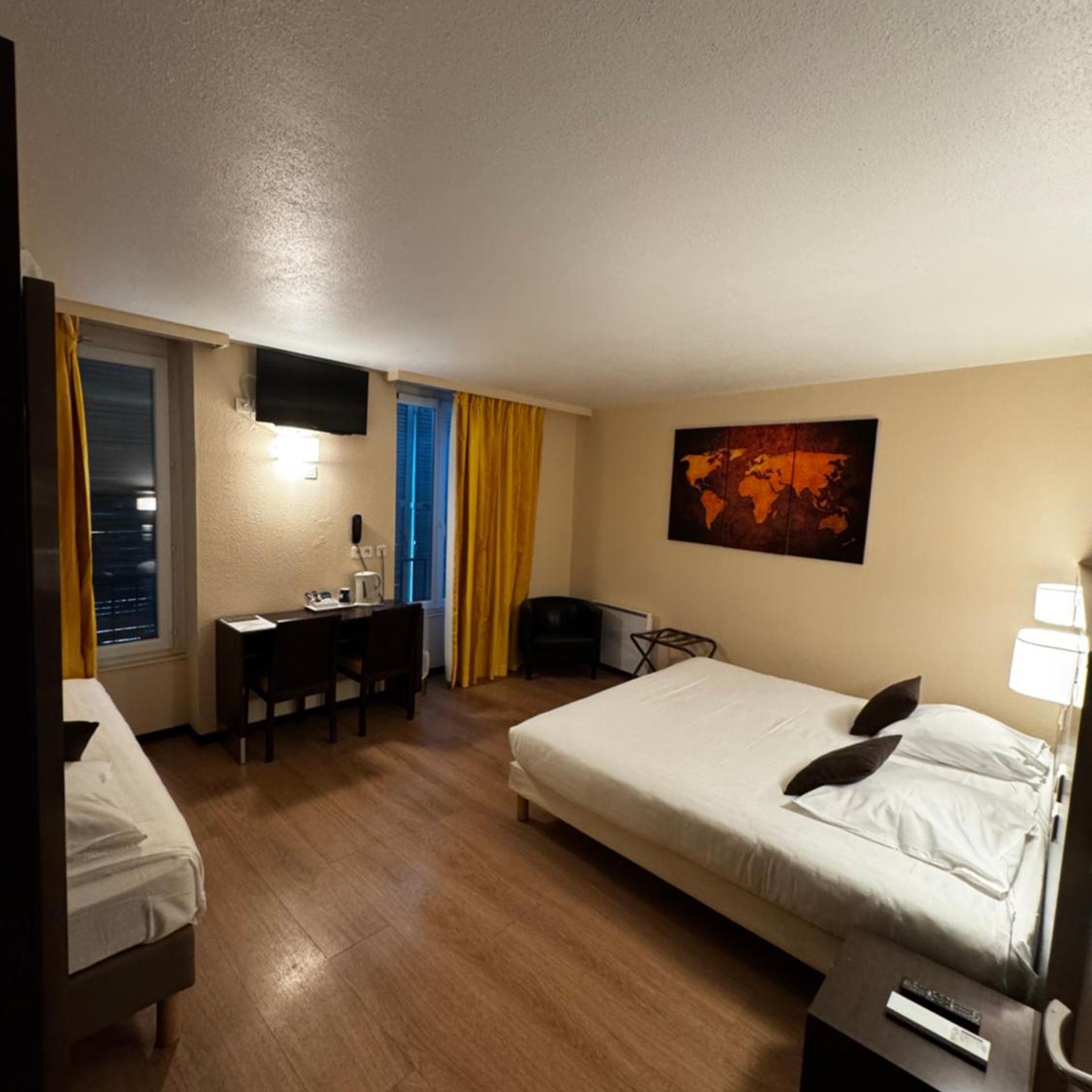 Room, Triple