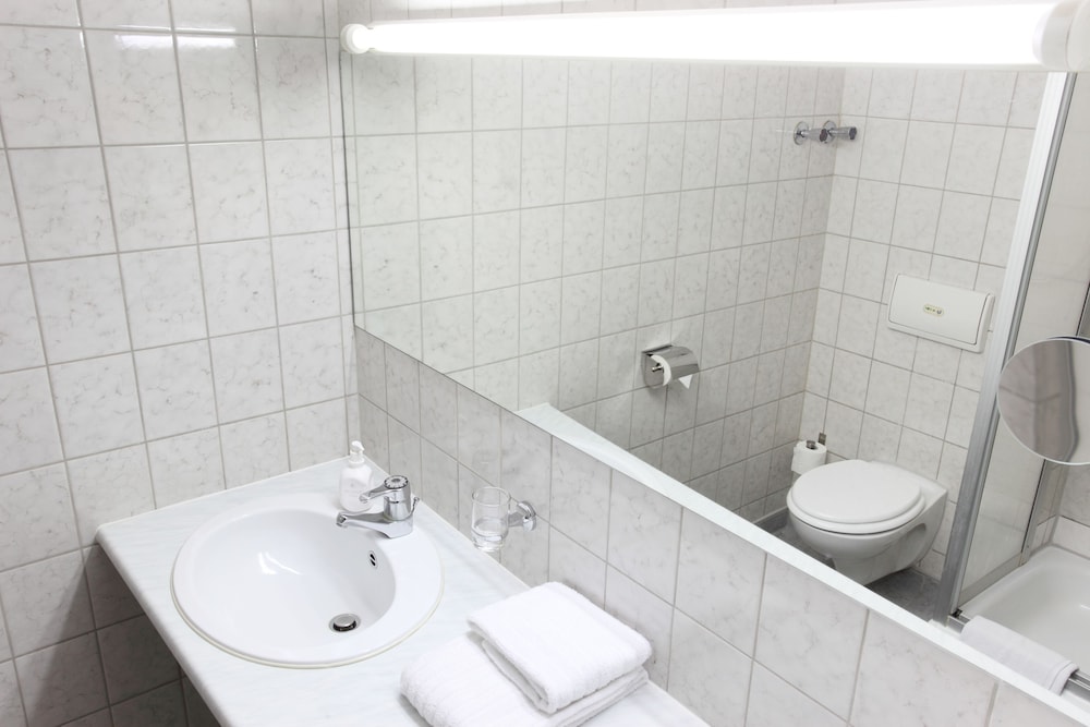 Hotel Nova Berlin 18/25